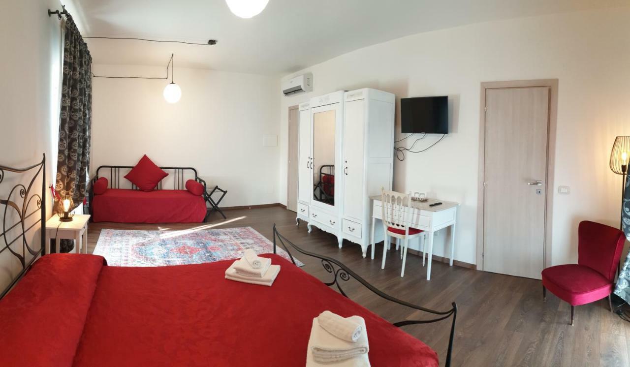 Deluxe Family Suite